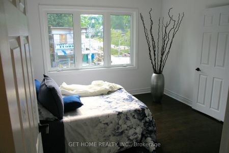 Semi-Detached Home For Lease | E8133990 - Photo 5