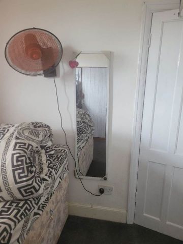 Room in a Shared House, Alder Crescent, LU3 - Photo 2