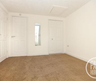 3 bedroom semi-detached house to rent - Photo 4