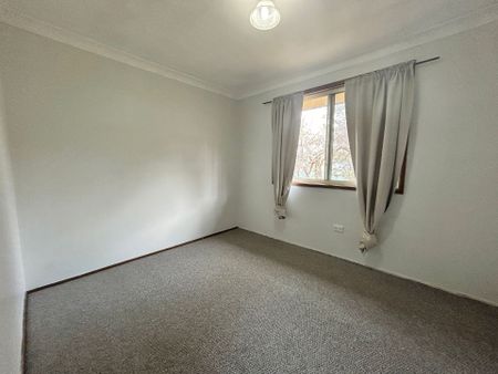 3 Bedroom Home - Rent includes water usage - Photo 4