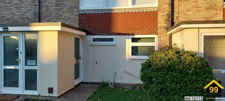 1 bed Flat in York Close , Horsham, RH13 5PH - Photo 2