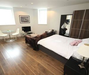 1 Bedrooms Flat to rent in Theheart, Mediacityuk, Salford Quays M50 | £ 158 - Photo 1