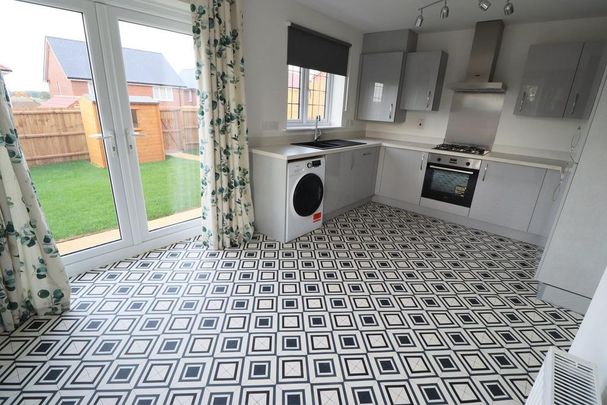 3 bedroom detached house to rent - Photo 1