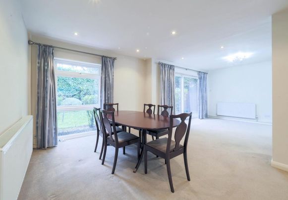 5 bedroom detached house to rent - Photo 1