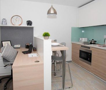 Studio to rent - Photo 6