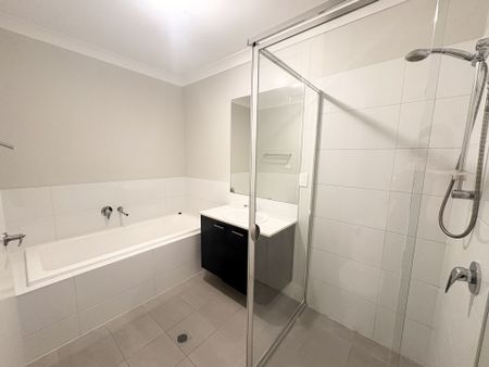 Modern Family Living in the Heart of Austral - Photo 5