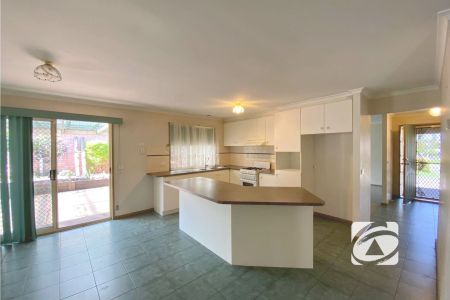 HOME IN OATLANDS ESTATE - Photo 2