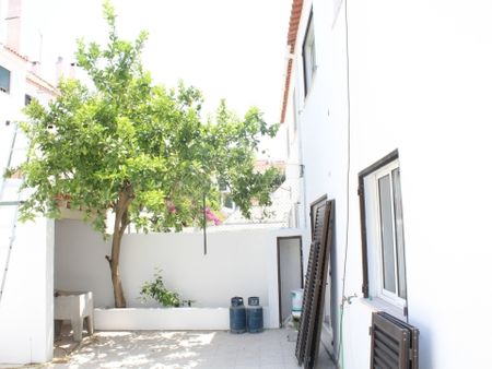 Moradia Geminada T3 - Photo 3