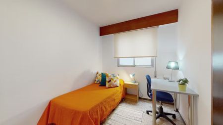 Carrer de Pere Aleixandre, Valencia, Valencian Community 46006 - Photo 4