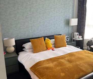 Room in a Shared House, Selwyn Street, L4 - Photo 6