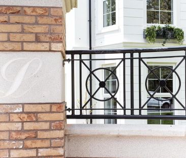 Lesley Park Royal, 1 Rosepark Gardens, Belfast, BT5 7WL - Photo 2