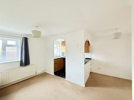 1 bedroom maisonette to rent - Photo 2