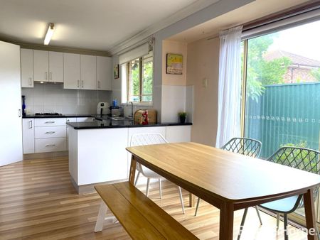 COZY TWO BEDROOM VILLA IN A QUIET LOCATION! CLOSE TO ALL INGLEBURN AMENITIES! - Photo 3