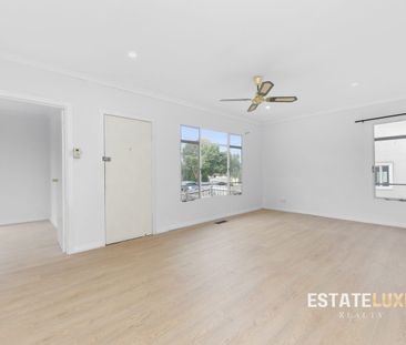 Comfortable Living in a Convenient Doveton Location - Photo 1