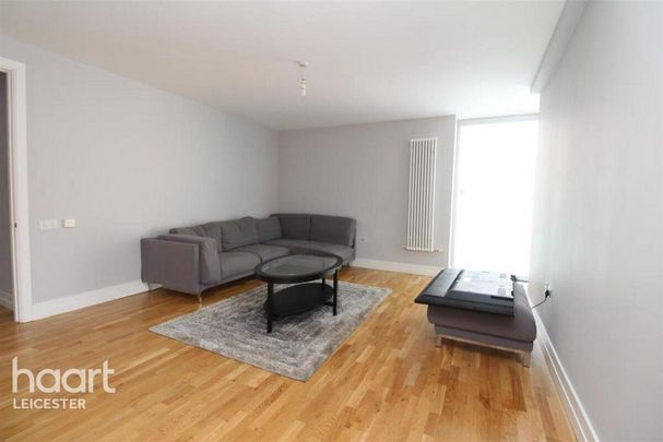 2 bedroom apartment to rent - Photo 1
