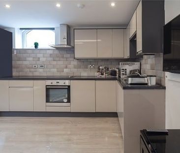 1 Damside, Huddersfield, HD4 - Photo 5