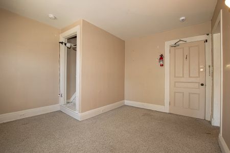 Frontenac Street Apartments - Photo 3