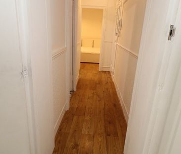 Room in a Shared Flat, Scott Ellis Gardens, NW8 - Photo 1