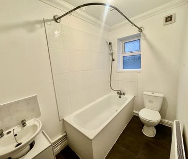 Alhambra Road, Southsea - Photo 5