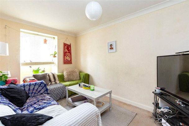 4 bedroom townhouse to rent - Photo 1