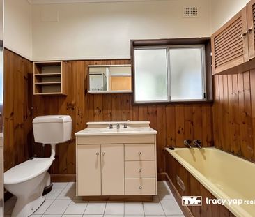 Comfortable Family Home in a Convenient Carlingford Location - Photo 3