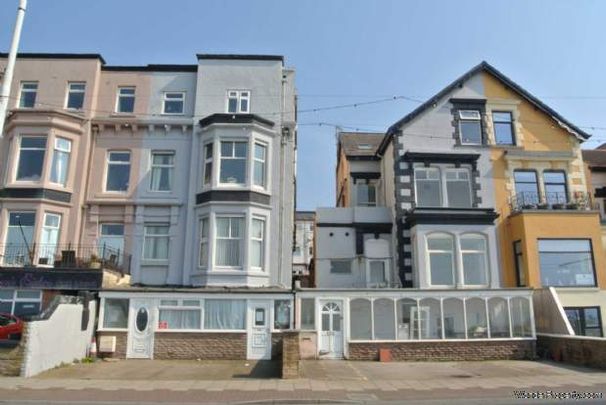 1 bedroom property to rent in Blackpool - Photo 1