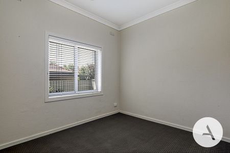 5 Elder St,Braddon - Photo 2