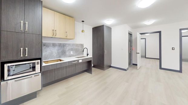For Lease - 729 Queensdale Avenue, Hamilton, Ontario - Photo 1