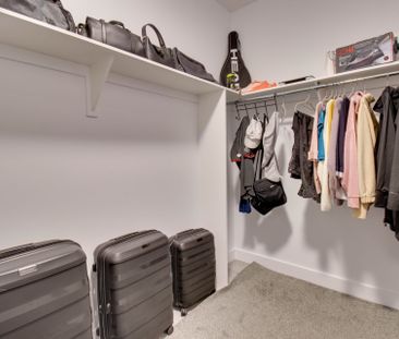 For Lease - 135 B Duford Street Unit# B, Vanier and Kingsview Park,... - Photo 2