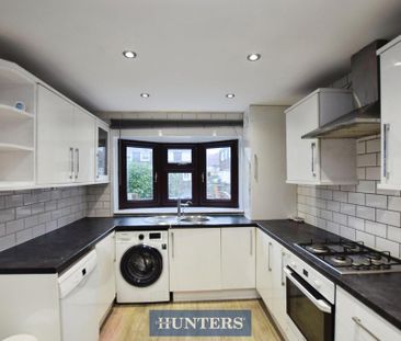 3 bedroom end of terrace house to rent - Photo 5