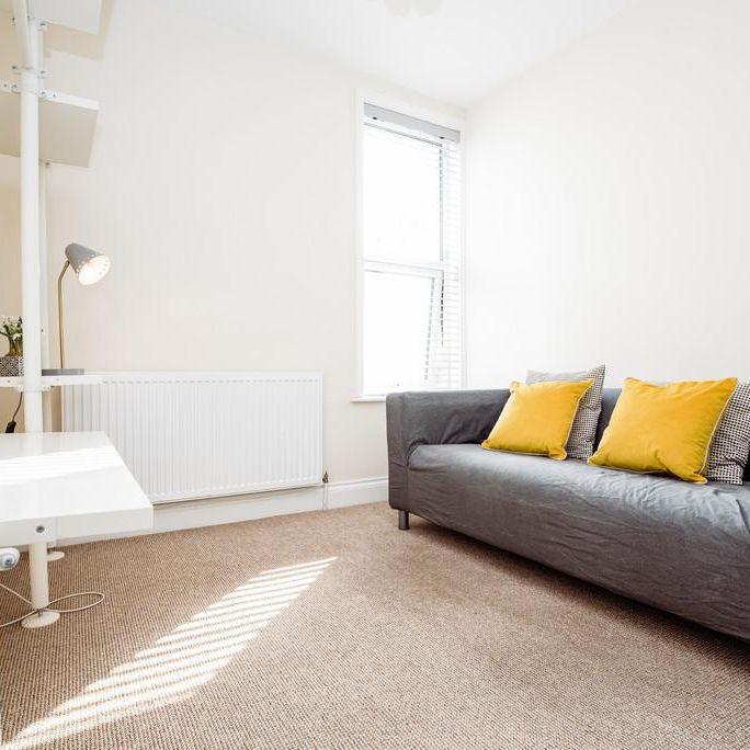 5 bedroom terraced house to rent - Photo 1