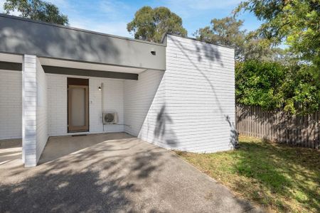 Affordable one bedroom home in sought after location - Photo 4