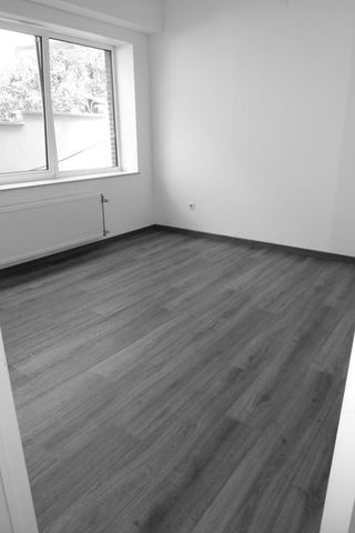 Appartement te huur - Foto 2