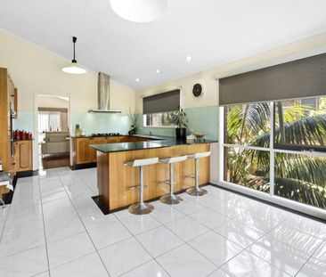 When Size & Location Is Supreme - Photo 4