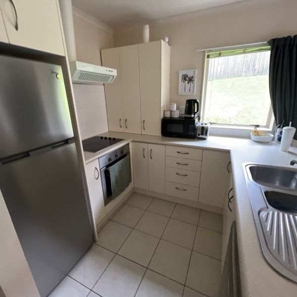 Two bedroom Northcross unit - Photo 1