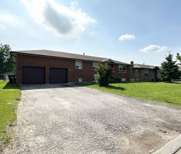 For Lease - 2047 Chantler Street, Innisfil, Ontario - Photo 1