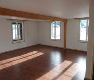 Ländliche 5.5 Zimmer Wohnung - Photo 2