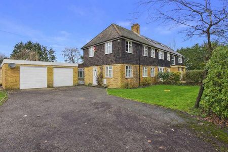 Ashley, Ascot Road, Holyport, Maidenhead, Berkshire, SL6 - Photo 3