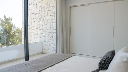 Luxury Villa for rent in Benahavís, Spain - Photo 3