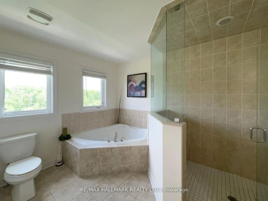 Detached Home For Lease | N9246351 - Photo 1