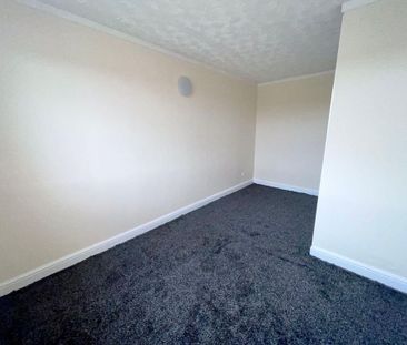4 bedroom terraced house to rent - Photo 2