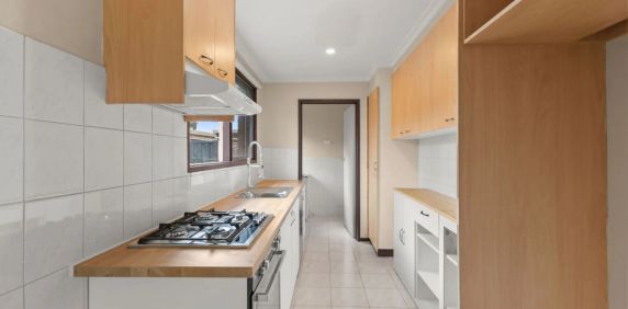 Newly renovated unit with private yard! - Photo 2