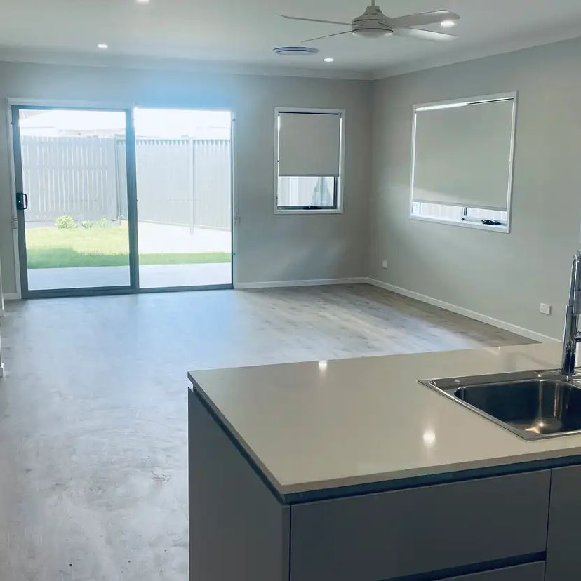 “New Home Deebing Heights Qld with Solar Panels” - Photo 1