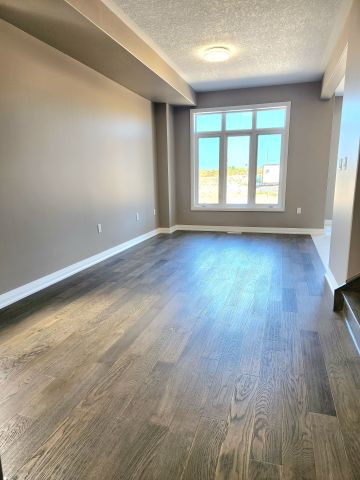 For Lease - 59 Copperhill Heights, Barrie, Ontario - Photo 5