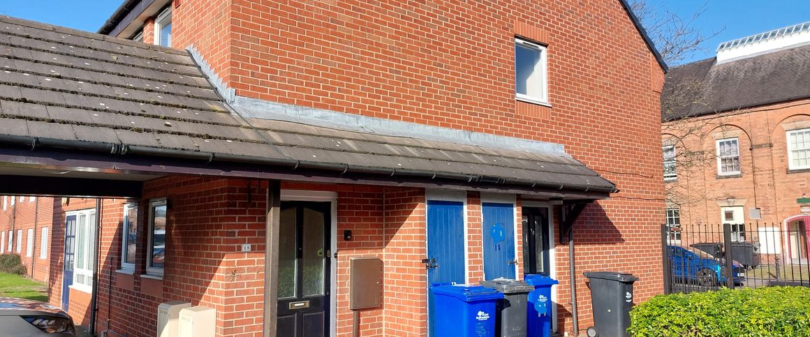 Gough Side, Burton on Trent, Staffordshire, DE14 1AP - Photo 1