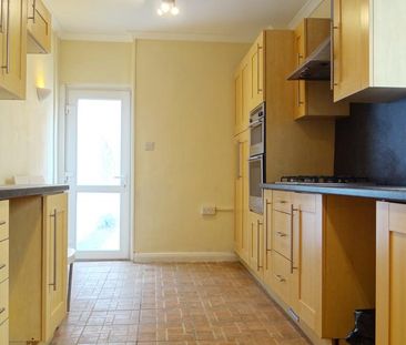3 bedroom terraced house to rent - Photo 6