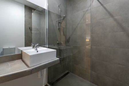 Calle de Preciados, Madrid, Community of Madrid 28013 - Photo 5