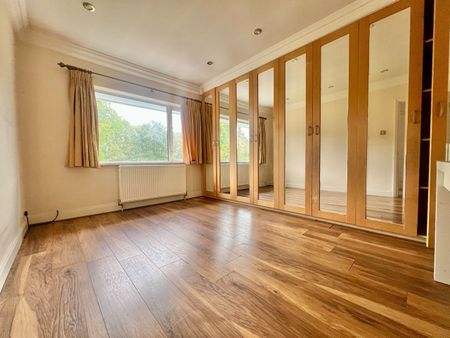 3 Bed Semi-Detached House, Manton Drive, LU2 - Photo 4