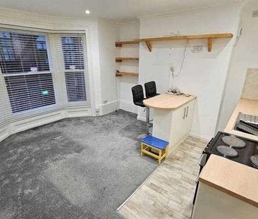 Cliff Bridge Place, Scarborough, YO11 - Photo 4