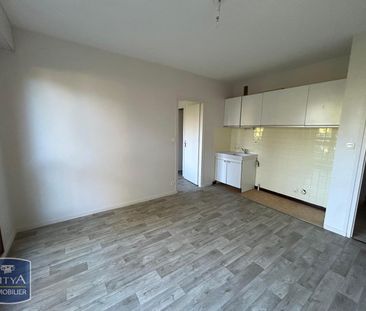 Location Appartement 2 pièces 33m² JACOB BELLECOMBETTE 73000 - Photo 3